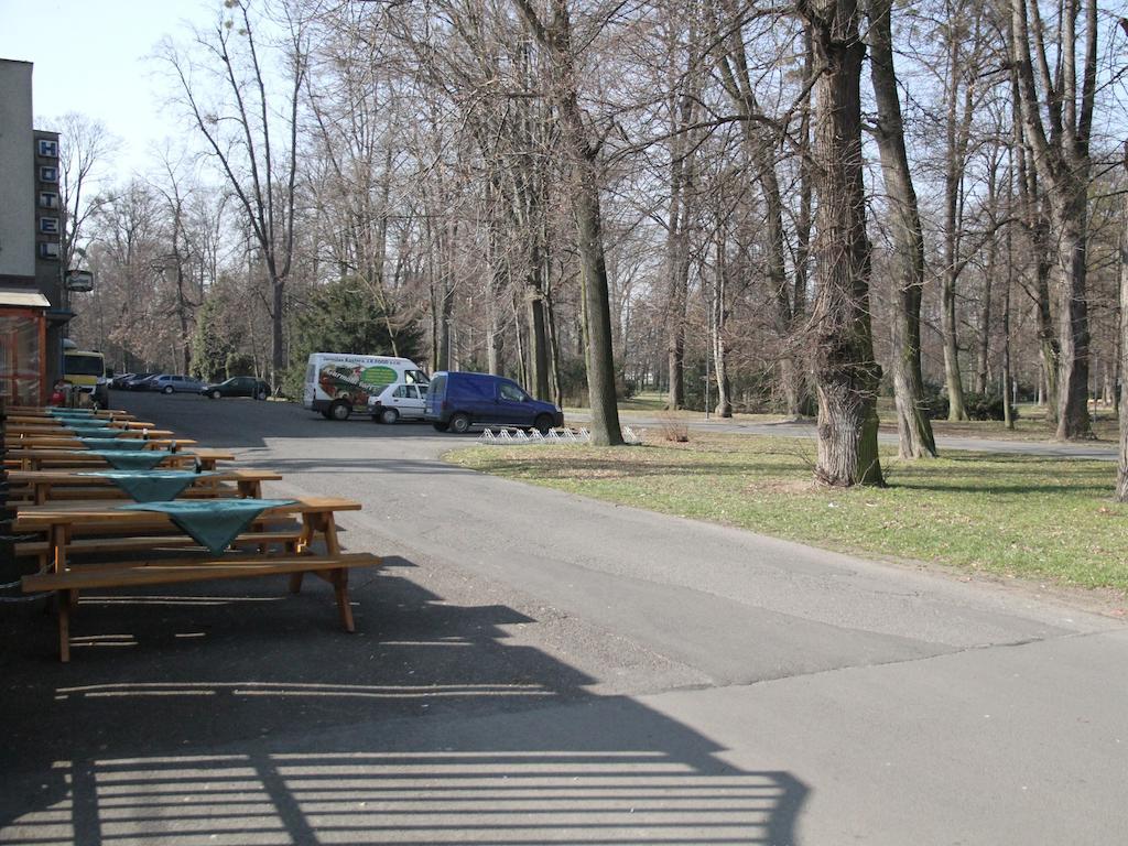 Parkhotel Opava Bagian luar foto