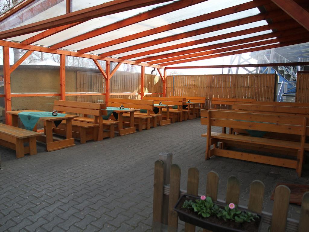 Parkhotel Opava Bagian luar foto