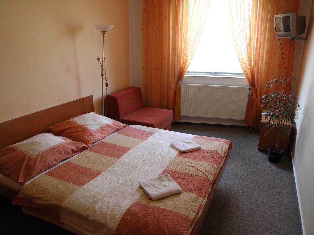 Parkhotel Opava Bagian luar foto