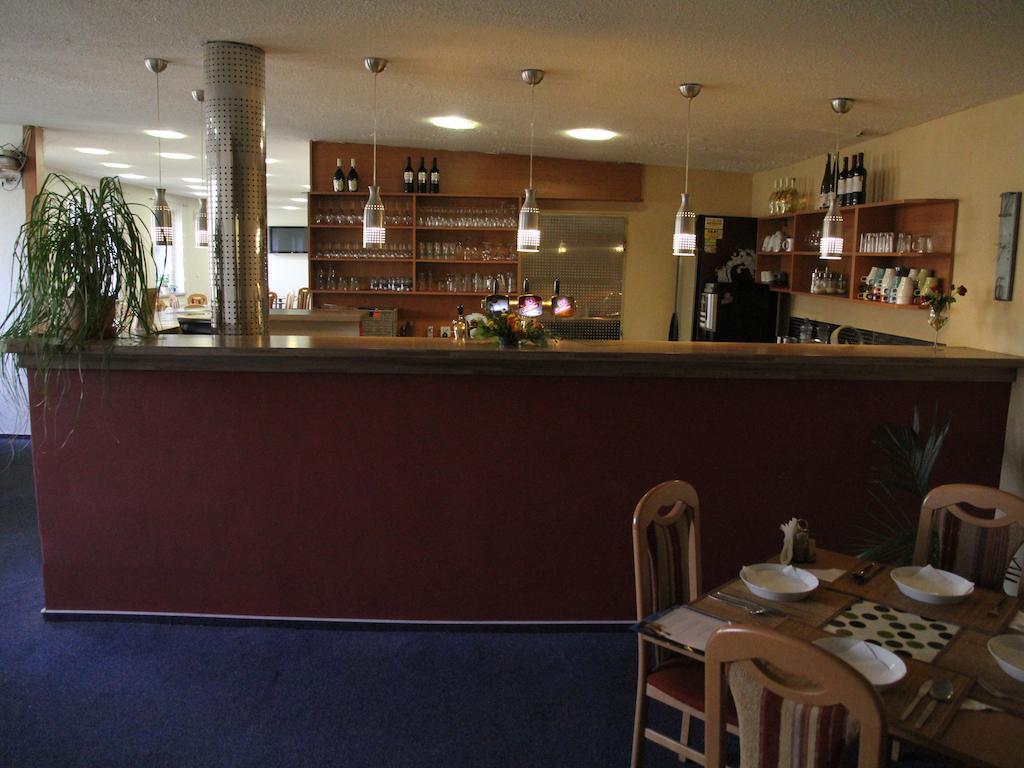 Parkhotel Opava Bagian luar foto